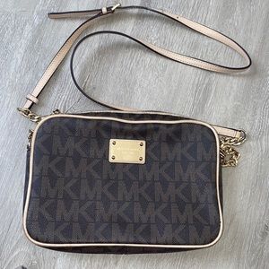 TAN MICHAEL KORS CROSSBODY